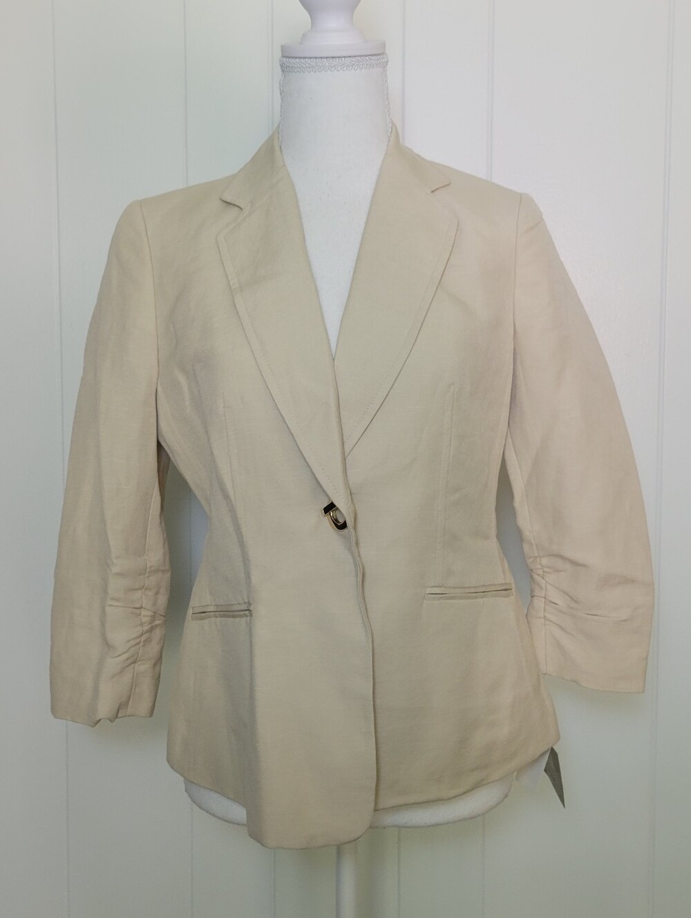 NWT Kasper Blazer Gold Toggle Closure Linen Blend Flax Cream Color Jacket 4P